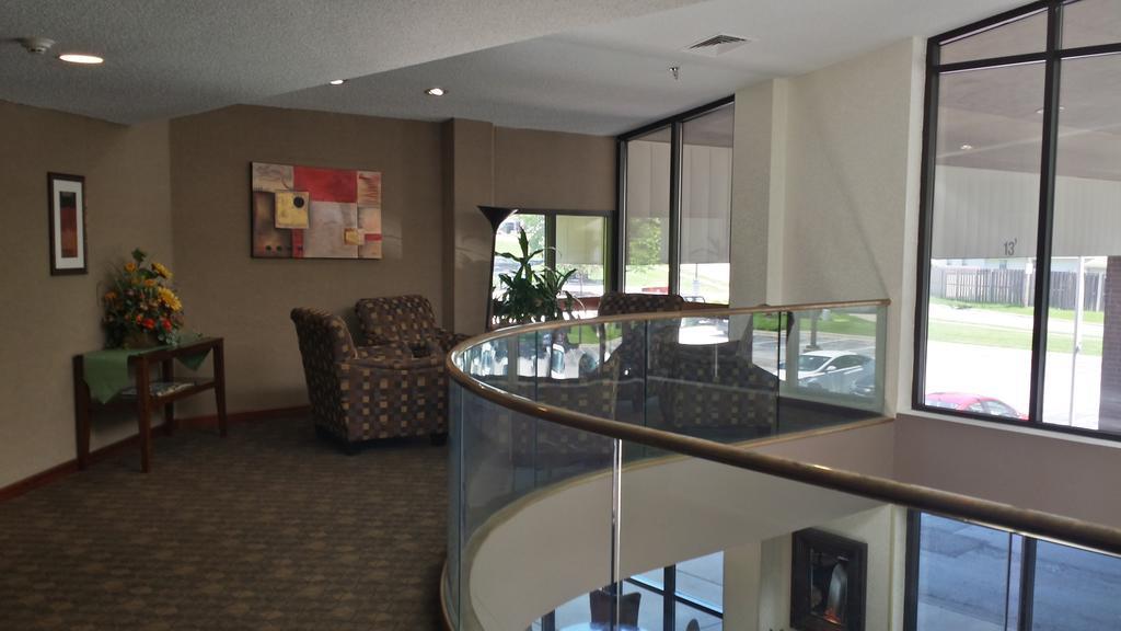 Ramada By Wyndham Bettendorf Extérieur photo