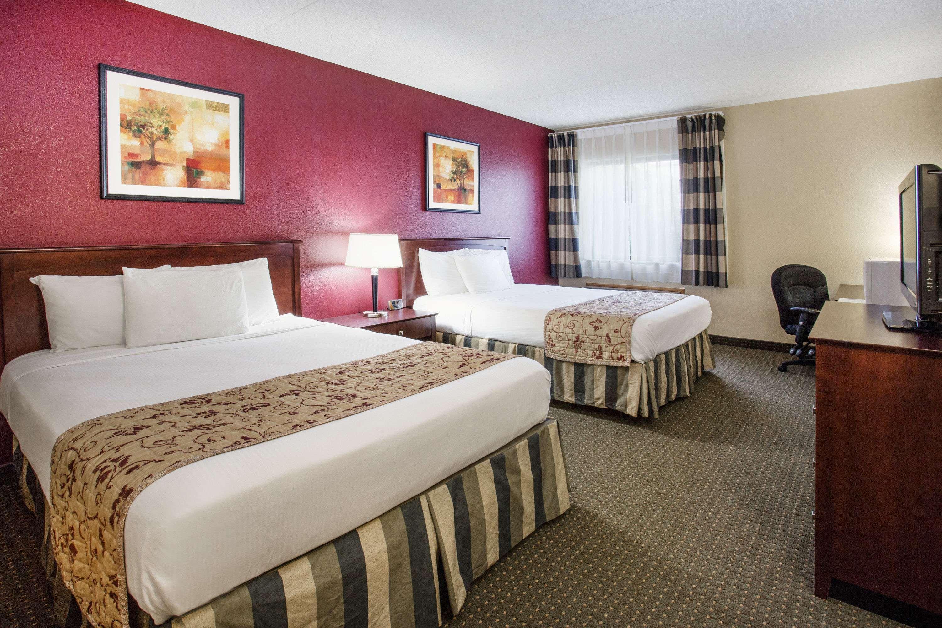 Ramada By Wyndham Bettendorf Extérieur photo