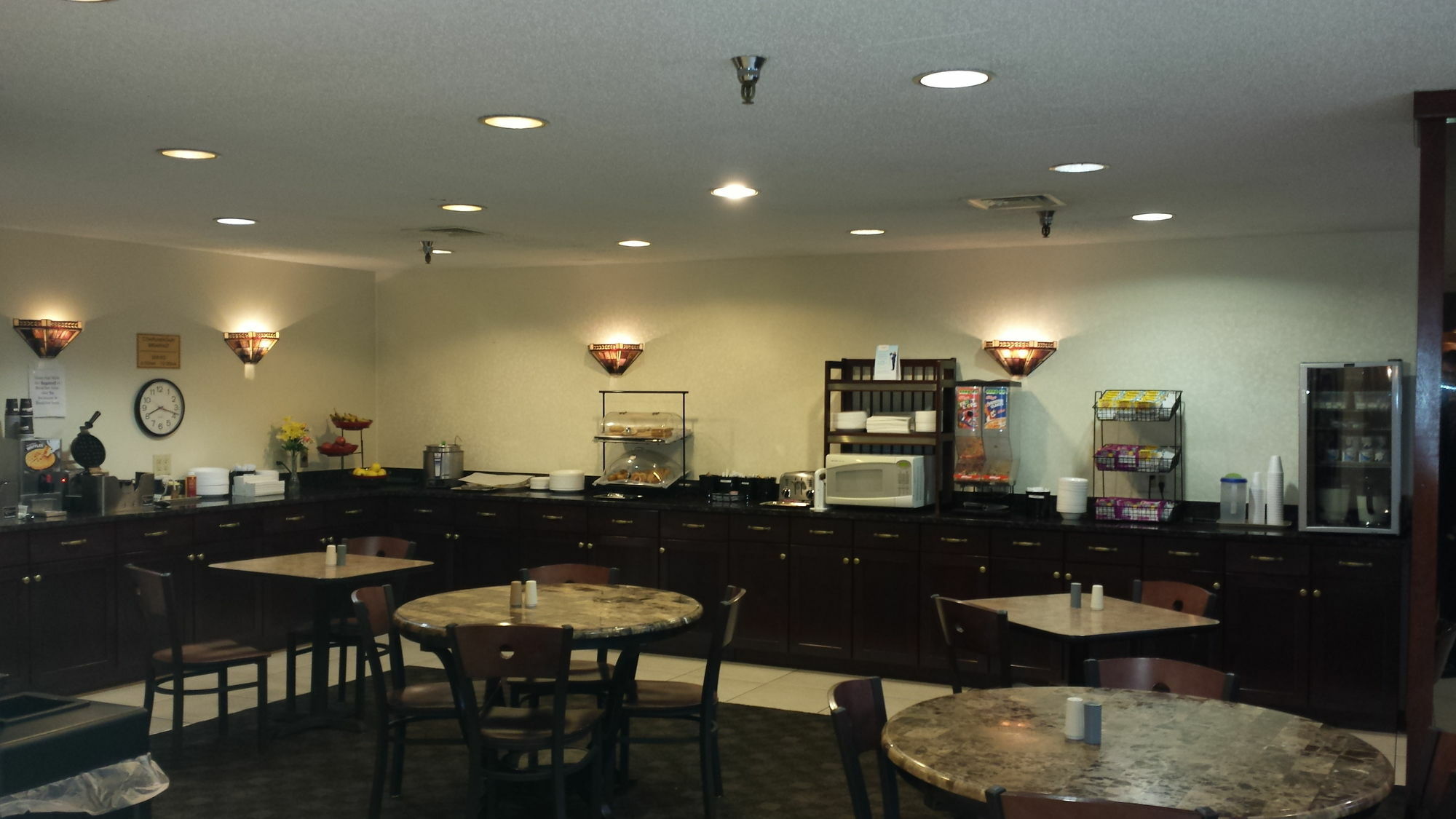 Ramada By Wyndham Bettendorf Extérieur photo